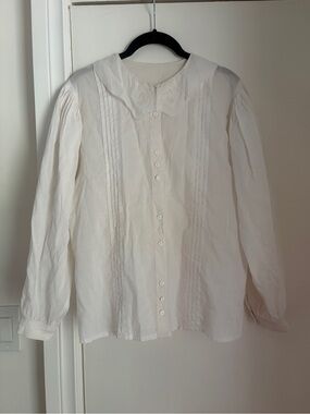 Vintage White Button-Up Blouse with Peter Pan Collar